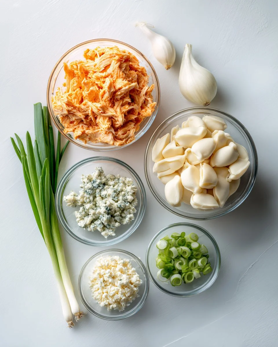 Easy Buffalo Chicken Dip Bites